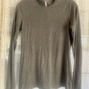 lululemon athletica Gray Long Sleeve Tee